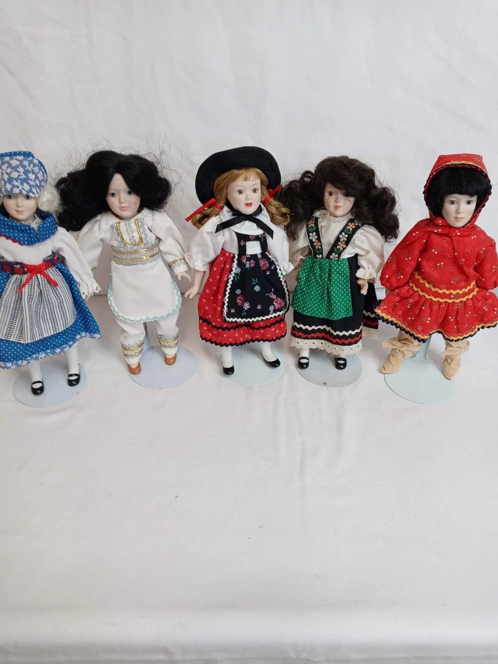 Muñecas de porcelana miniatura vintage alrededor del mundo 9" colección de 21 Foto 3 de 4