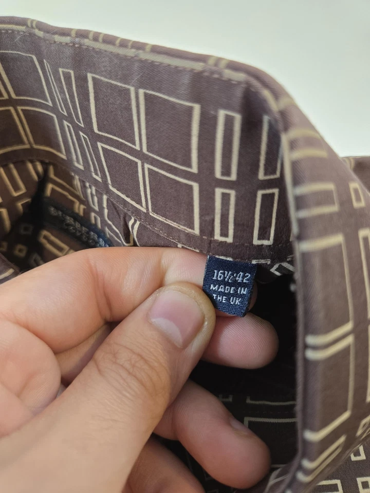 Camisa Burberry London Para Hombre 16.5 Marrón Estampado Geométrico Con Botones Hecha en Reino Unido Foto 4 de 4