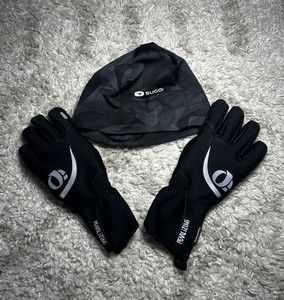 Pearl Izumi Primaloft Black Softshell Gloves & Sugio Beanie Size Small