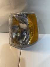 Left Corner Signal Light Fits 1990-1992 Volvo 740 1991-1995 940 1992-1994 960 Left Corner Signal Light Fits 1990-1992 Volvo 740 1991-1995 940 1992-1994 960