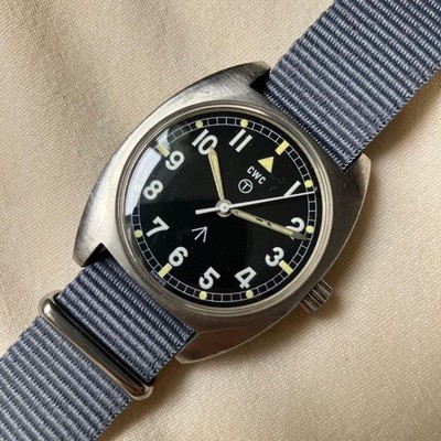 CWC W10 Manual Hand-Winding Watch Vintage 35mm Black Dial Military 