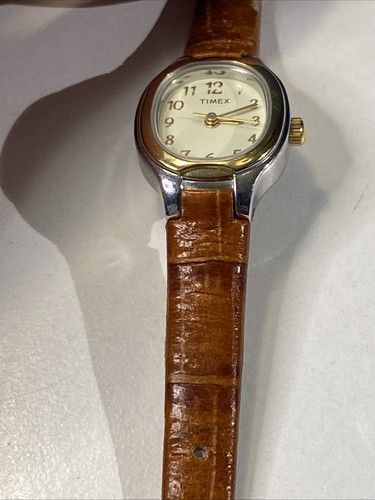 TIMEX ARMBANDUHR gold & silberfarben oval braun LEDERBAND DAMEN neue Batterie - Bild 8 von 9