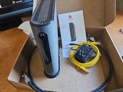 Motorola MG7550 Cable Modem AC1900 WiFi Router (up to 300 Mbps) DOCSIS 3.0 +