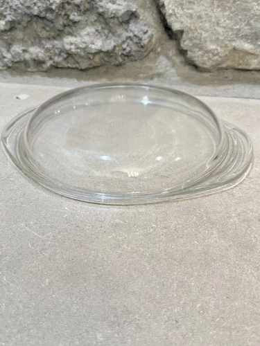 Vintage Pyrex 684 c-10 Glass Casserole Lid B
