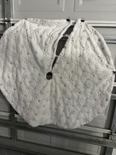 WHITE FLUFFY PLUSH EMBROIDERED SNOW FLAKE CHRISTMAS TREE SKIRT