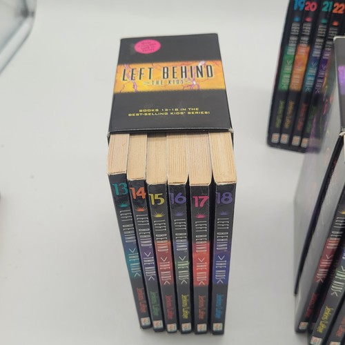 24x Left Behind The Kids Books 1 3 4 6-24 39 40 Including 3 Complete Box Sets - Imagen 5 de 8