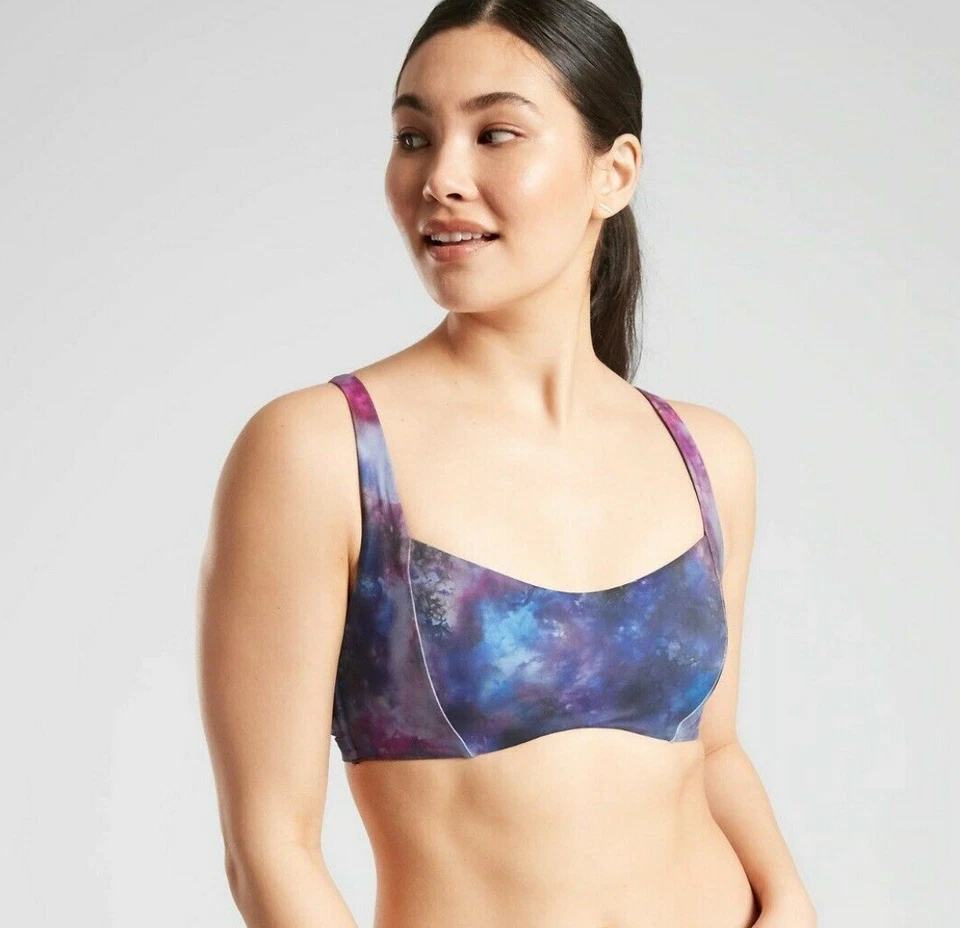 Top de bikini Athleta Supernova entrelazado tie dye 34B/C púrpura almohadillas extraíbles Foto 2 de 4