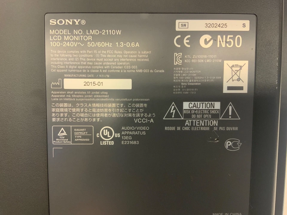 Sony LMD-2110W 21.5" 16:9 PRO Broadcast LCD MONITOR HDMI NTSC/PAL RGB - Image 3 of 4