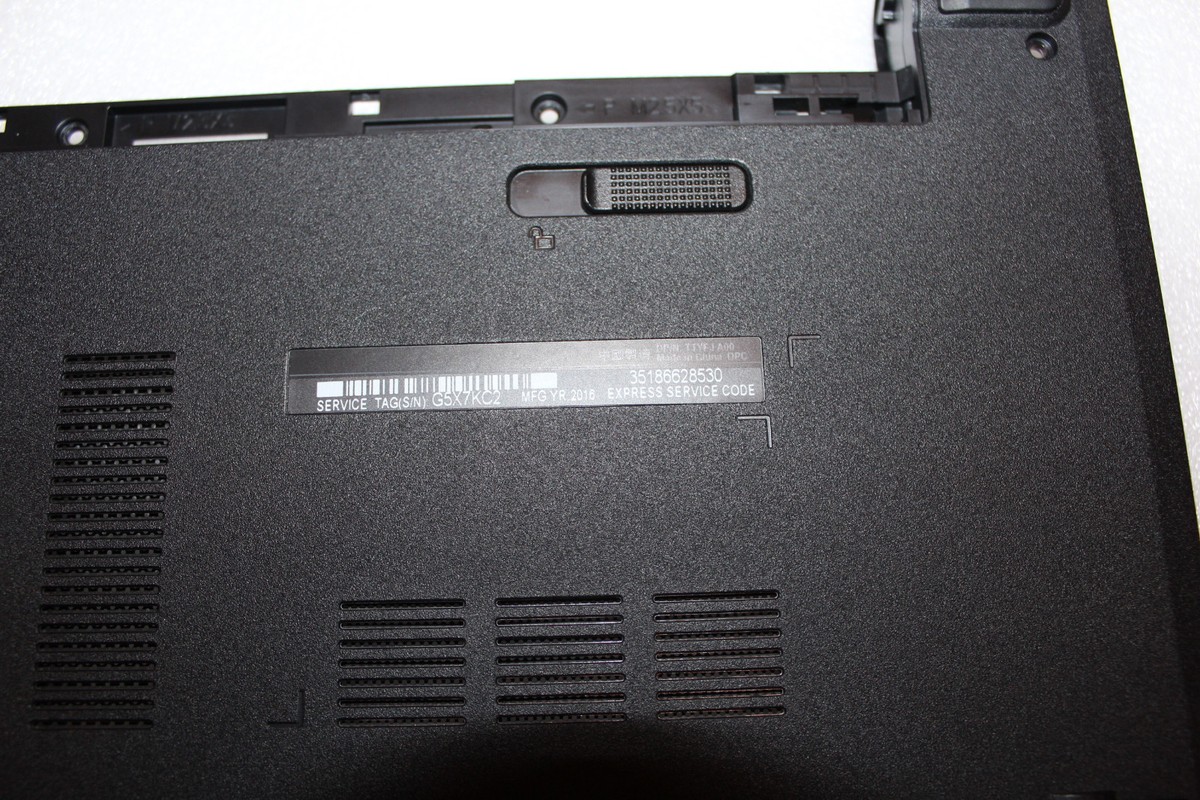 DELL Inspiron15 5000シリーズ TTYFJA00 美品 Dell Inspiron 15 5000 TTYFJA00 15