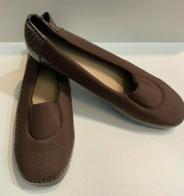 Brown NWOB Blk Loafer, Sz 9M, Neoprene-Type w/Shiny Textured Upper, Rubber Sole