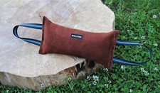 Bei&szlig;rolle Leder mit 2 Schlaufen 30 x 10 cm Bei&szlig;kissen Malinois Boxer Sch&auml;ferhund
