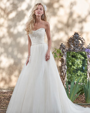 maggie sottero wedding dress size 8, NWT, Originally over 1500 