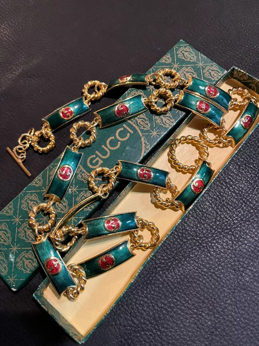 Gucci belt shop chain