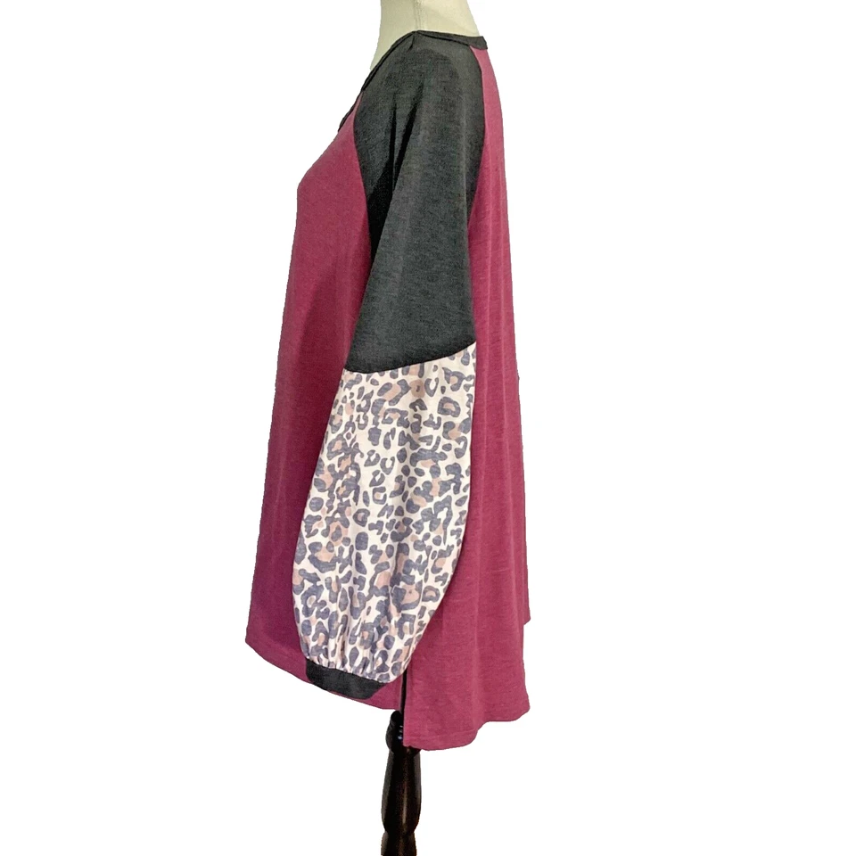 MULHER PLUS 3X COLORBLOCK PULÔVER TERRY FRANCÊS ESTAMPA ANIMAL - Imagem 2 de 4