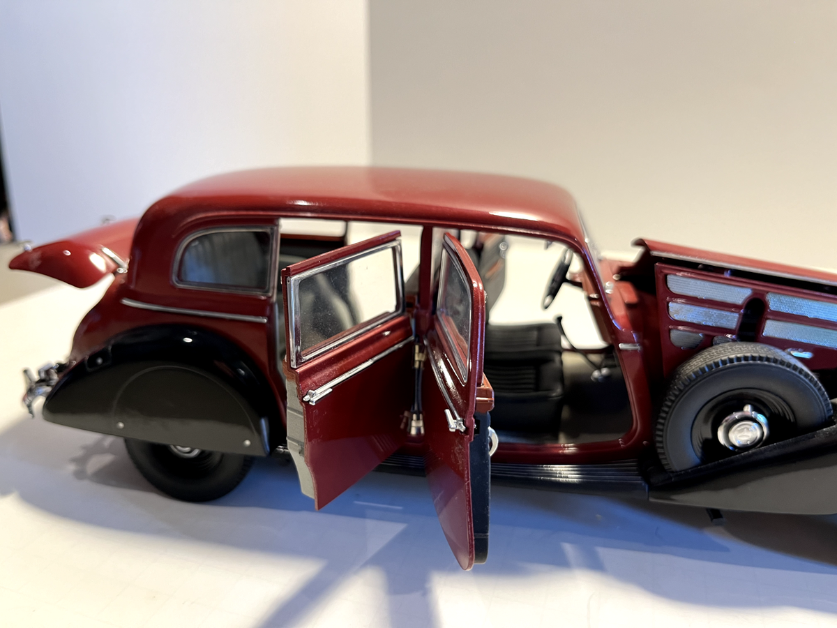 1:18 Signature Models Premier 1930 Mercedes Benz 770K *Rare Red