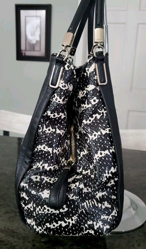 COACH MADISON PHOEBE BLACK TWO-TONE PYTHON LEATHER SHOULDER BAG TOTE PURSE - Picture 6 of 17