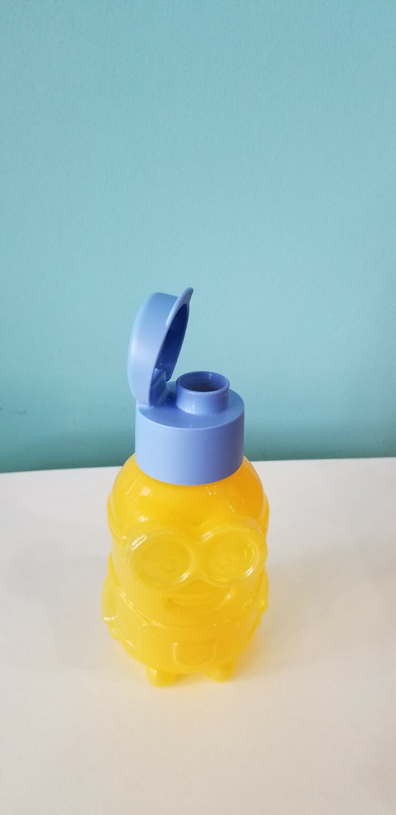 Tupperware Minions Dave Water Bottle eBay