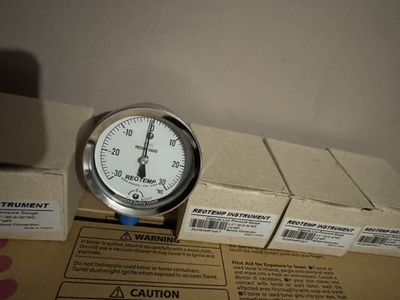 #ad Lot of 4 REOTEMP Stainless Steel Low Pressure Gauge 2.5quot; Face 1 4quot; Bottom Mount $125.00