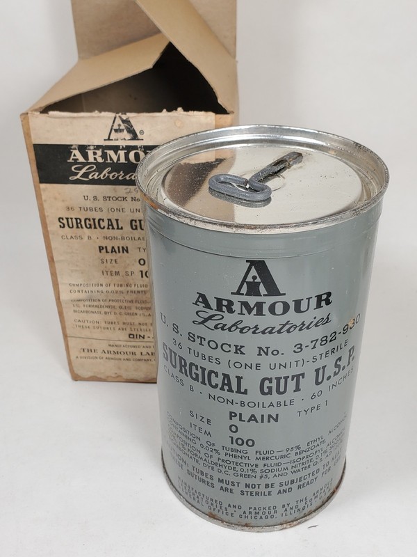 1953 SURGICAL SUTURE GUT, Size 0, 36 tubes. Unopened can with KEY. ARMOUR Labs