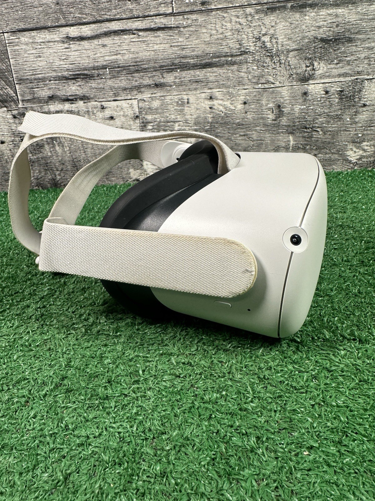 Oculus Meta Quest 2 VR Headset - Headset ONLY No Controllers FREE SHIPPING