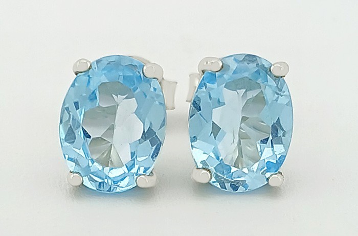 GENUINE 5.18 Cts BLUE TOPAZ STUD EARRING .925 STERLING SILVER - New With Tag
