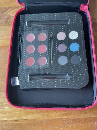 ●✿SOAP & GLORY●✿GIRL-O-WHIRL●✿ Lip Gloss and Eye Shadow ONLY - Picture 3 of 10