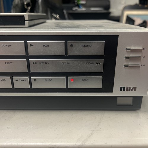 VINTAGE RCA VKT 400 SelectaVision Home Video VHS VCR Player Recorder w Remote - Picture 4 of 14