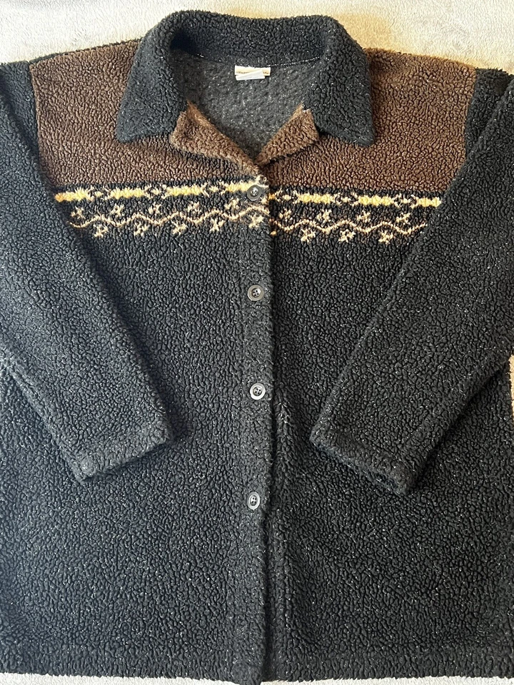 TapeMeasure Sherpa Jacket Women’s Large Long Sleeve Button Up Sweater - Image 2 of 4