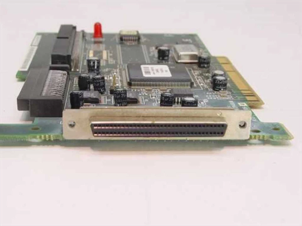 Compaq 179261-001 Ultra Wide SCSI PCI Controller - AHA-2940/Compaq - Image 3 of 4