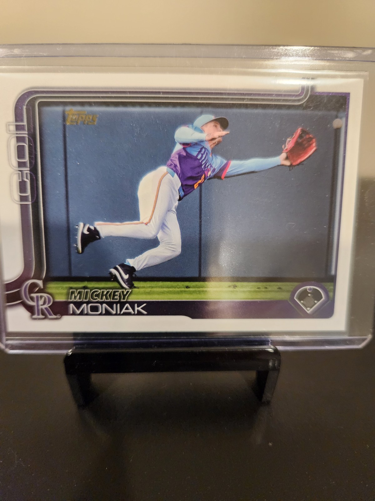 2025 Topps Update Series Mickey Moniak Golden Mirror Image Variation US246