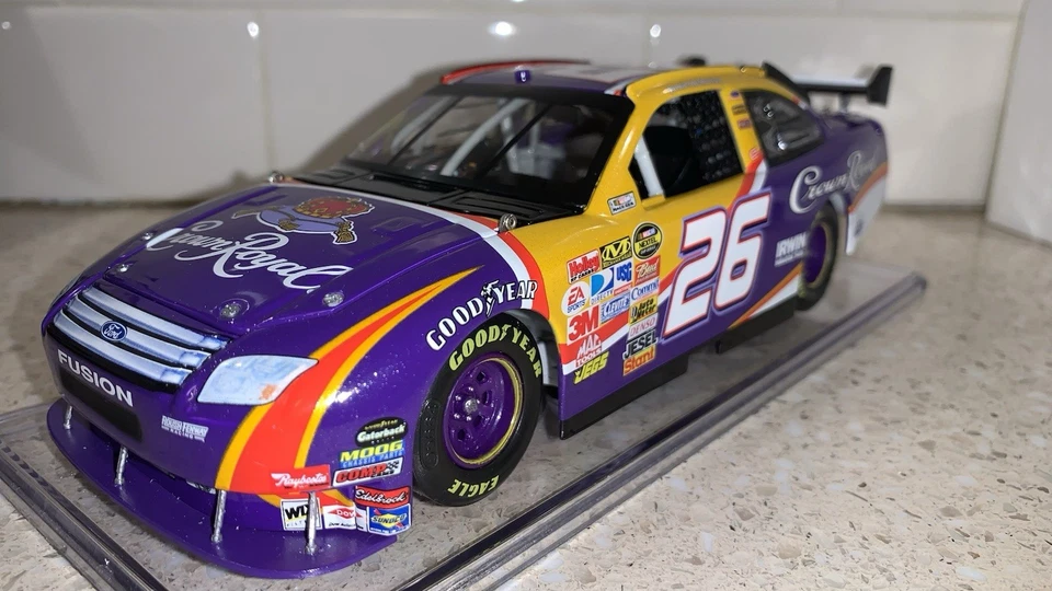 Jamie McMurray Crown Royal COT 2007 Motorsports Authentics Drivers Select 1:24 Foto 4 de 4