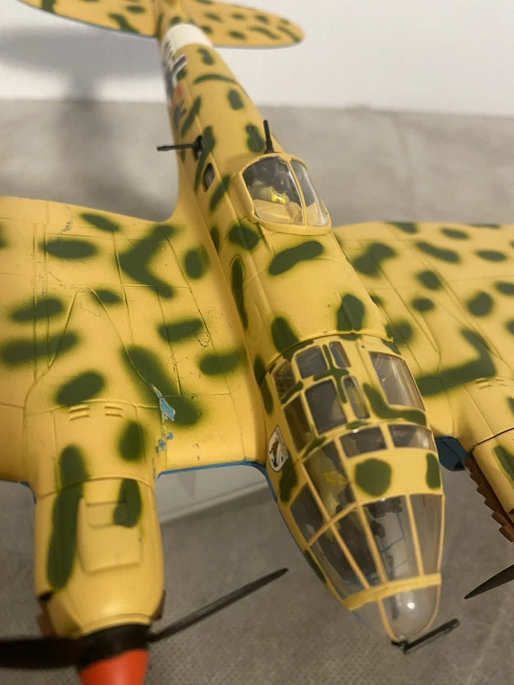 CORGI AA33704 1/72 HEINKEL HE 111H-6, LUFTWAFFE II KG 26 OTTANA, SARDINIA Read - Image 4 of 4