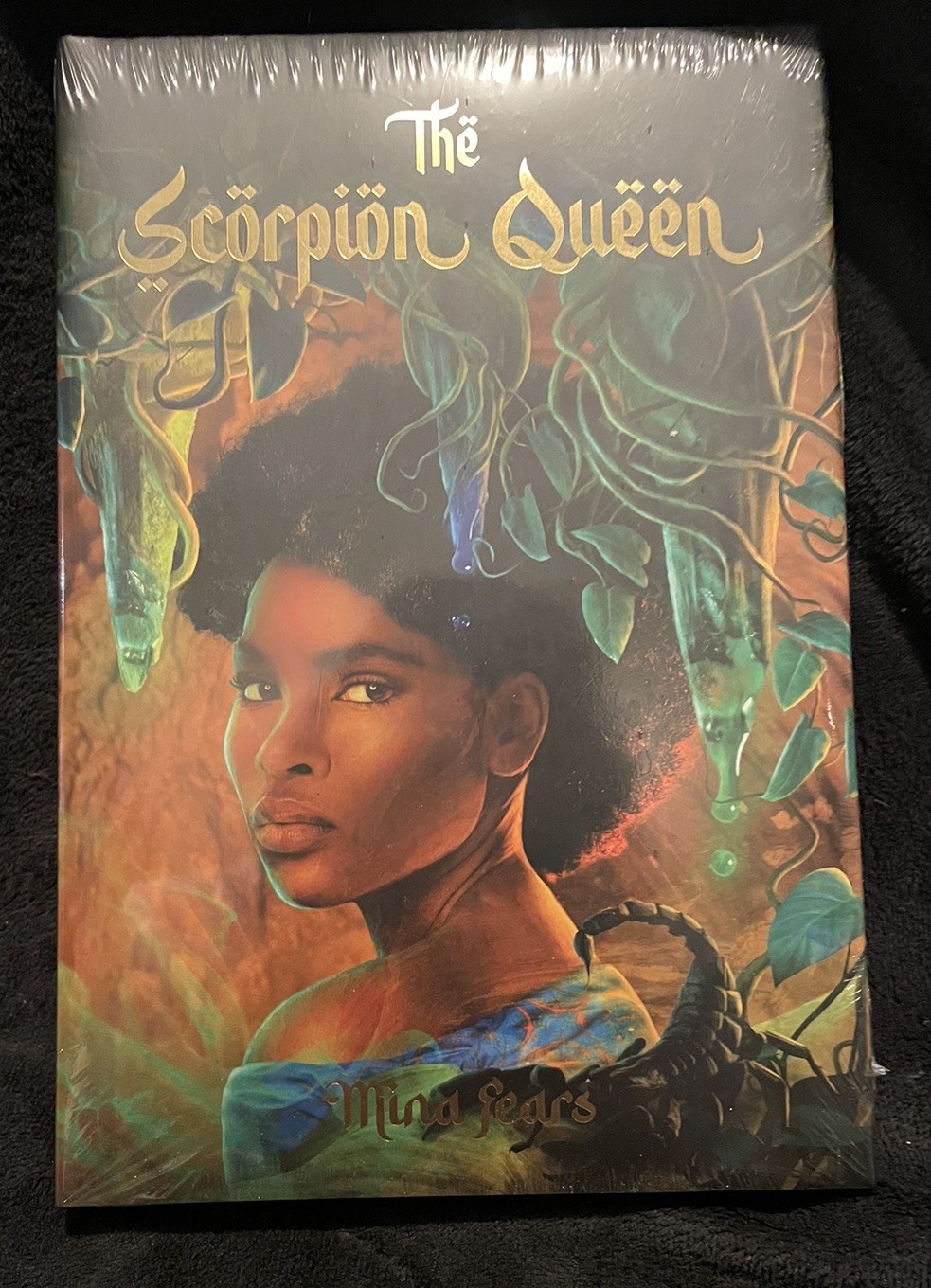 Scorpion Queen : Limited Sprayed Edge Edition by Mina Fears Owlcrate