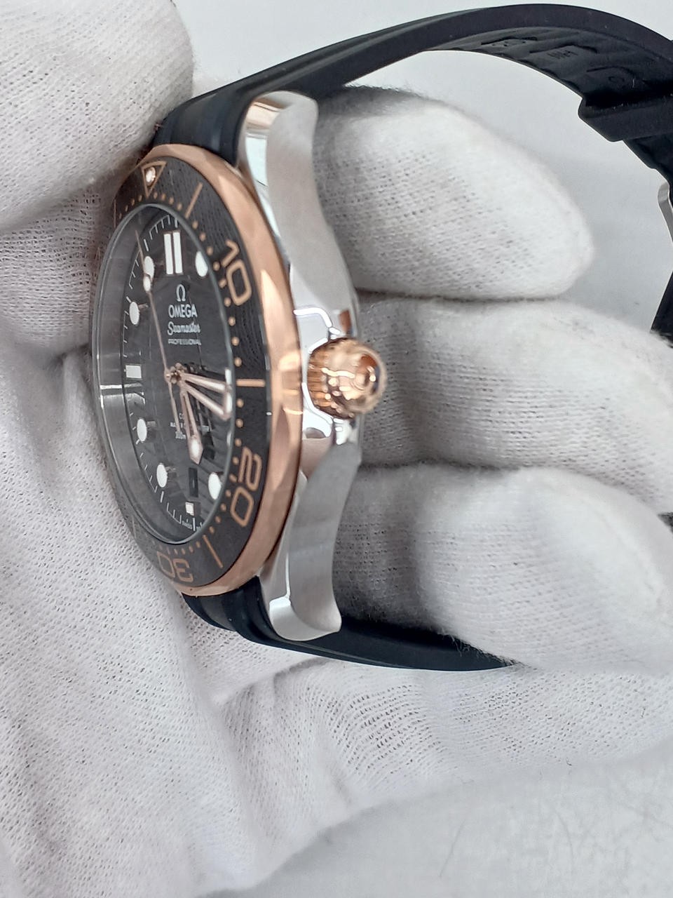 OMEGA 21022422001002 SEAMASTER DIVER300M42 724190 image 3