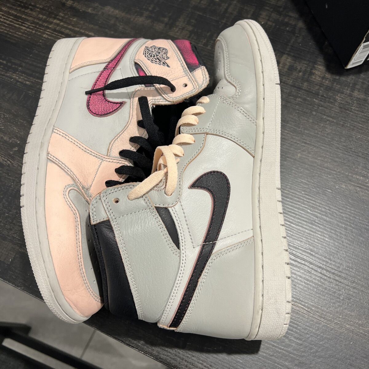 Size 10.5 - Air Jordan 1 Retro SB High NYC to Paris Size 10.5 - Air Jordan 1 Retro SB High NYC to Paris