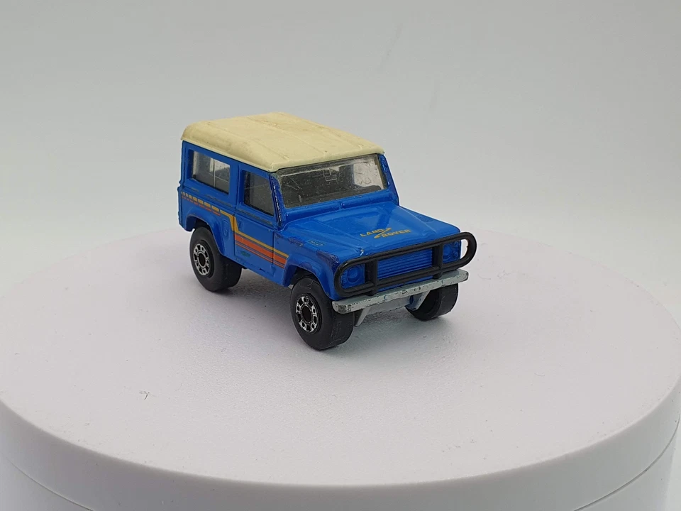 Land Rover Defender 90 Matchbox 1/60 Blu - Immagine 4 di 4