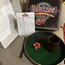 Yahtzee 40th Anniversary Collectors Edition 1996 Complete Set EUC Complete Box