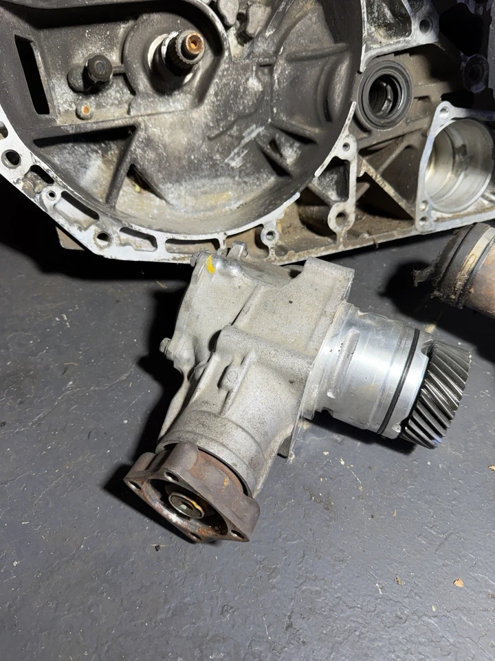 Honda CRV 1997-2001 2,0 L AWD transmisión manual 5 velocidades + caja de transferencia + diferencial Foto 2 de 4