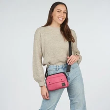 🌸 NWT The Front Pocket Crossbody – Coral Blush (4-in-1 Convertible Bag) 🌸