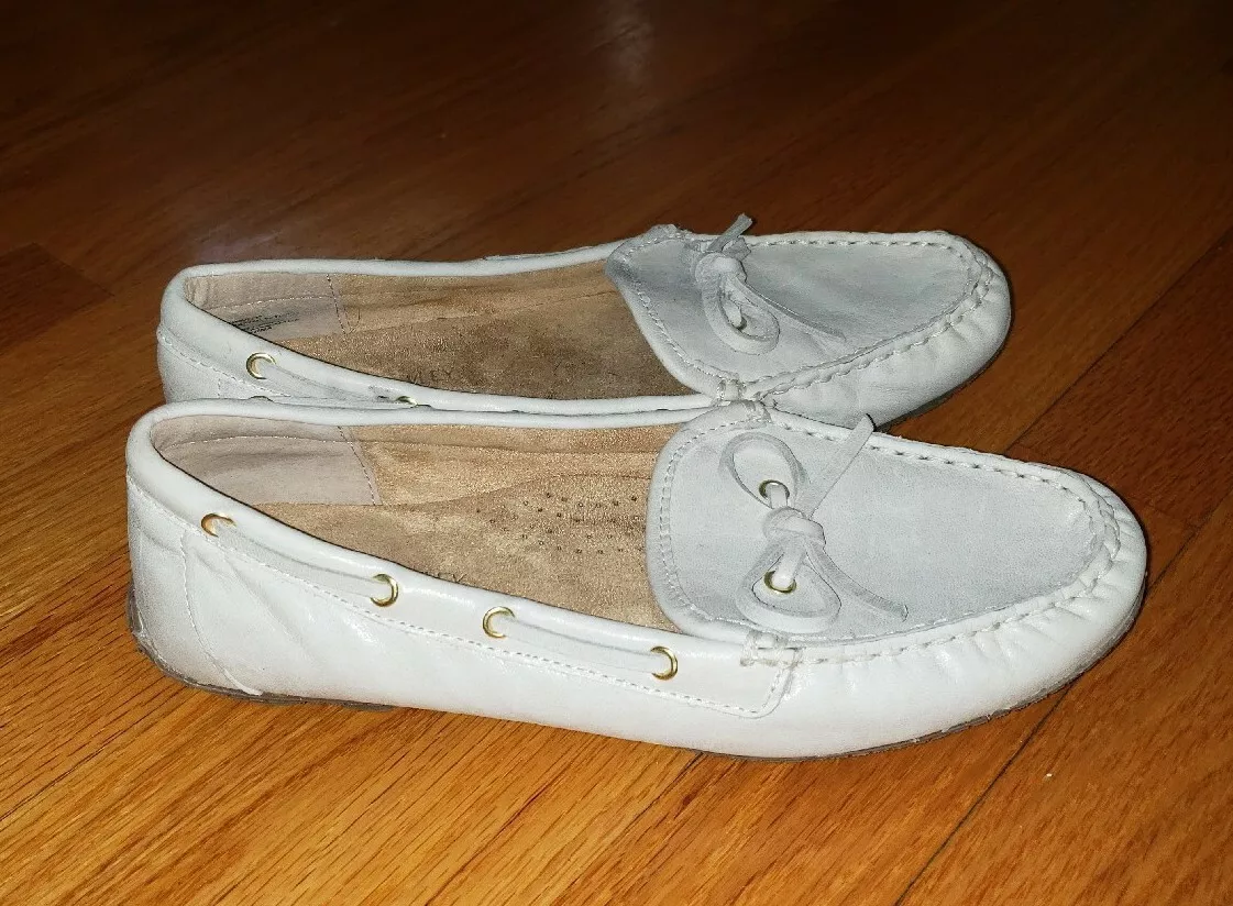 Cynthia Rowley sunbathe off white leather loafers Womans Size 7.5
