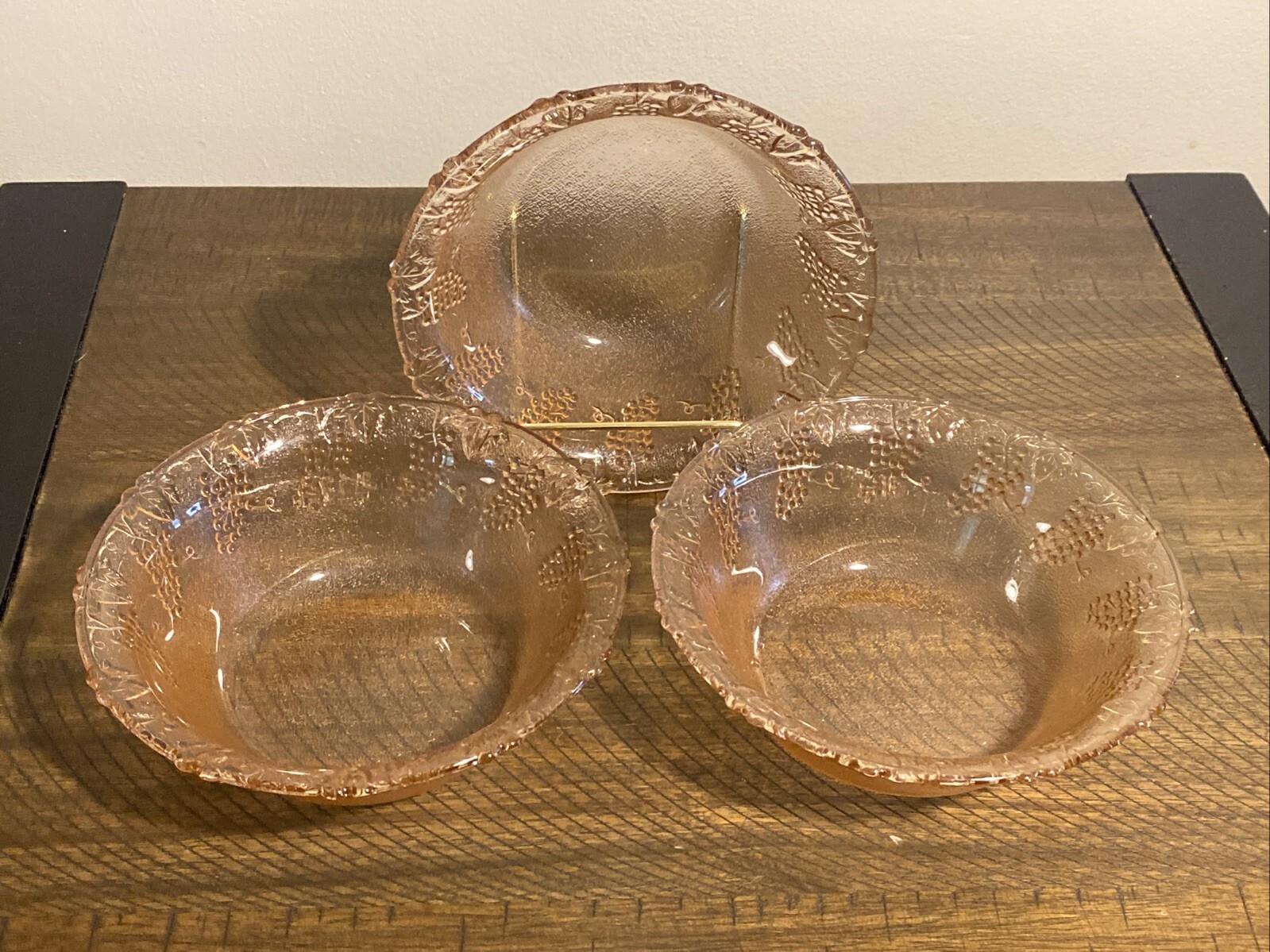 Pink Textured Glass Bowls Set of 3 Kig Indonesia Grape Pattern for Salad Cereal Soup