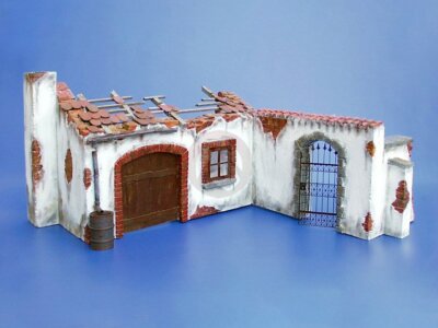 Plus Model 1/35 Ruined Farm Building Front Section with Metal Gate & Barrel 102
