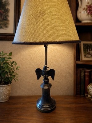 Vintage 27  Eagle Table Lamp Brass Tone Metal Federal Americana Decor w Shade