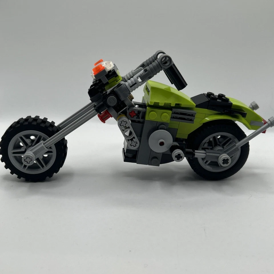 LEGO Creator 31018 Highway Cruiser, photo 3 of 5