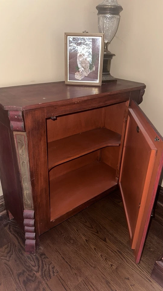 Armario Arhaus y dos armarios laterales a juego  Foto 4 de 4