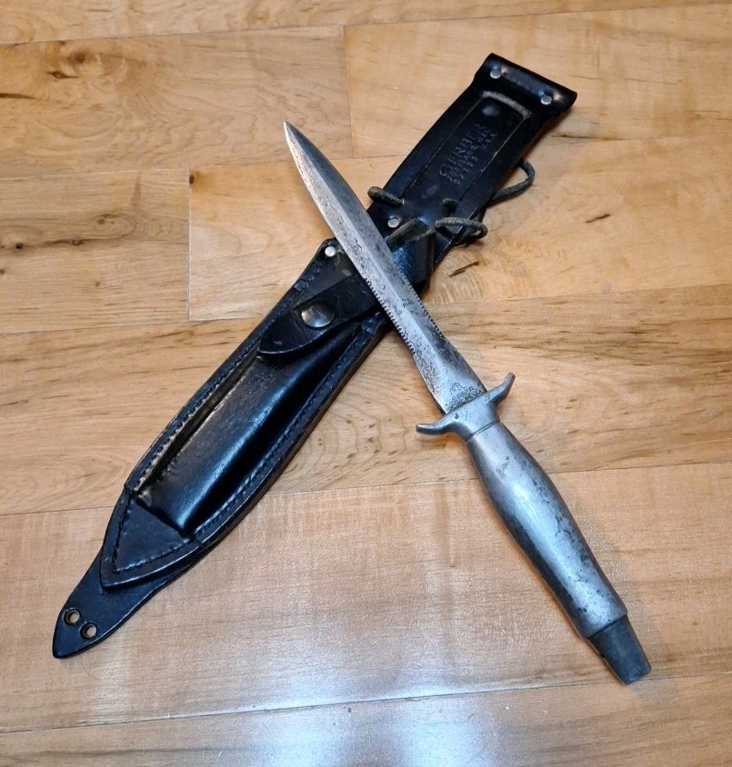 1972 VINTAGE VIETNAM ERA GERBER MARK II SURVIVAL KNIFE USED, 1977 SHEATH