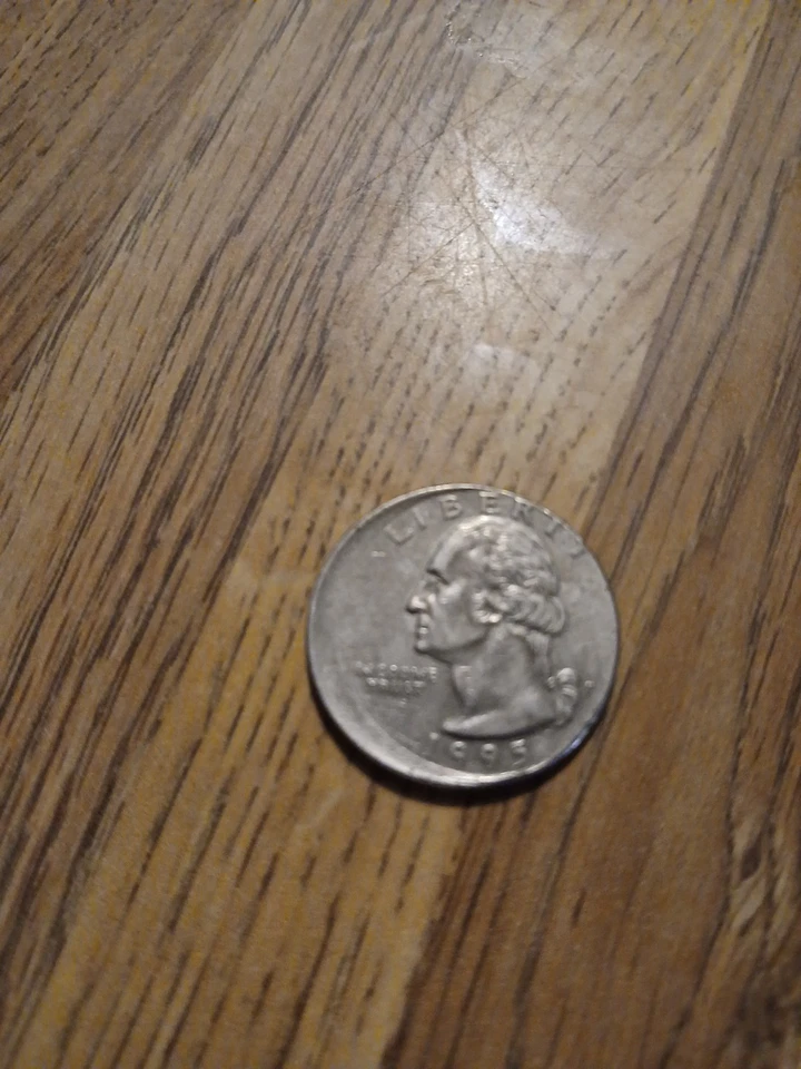 1995 George Washington Quarter *ERROR COIN* *OFF CENTER STRIKE* - Image 2 of 4