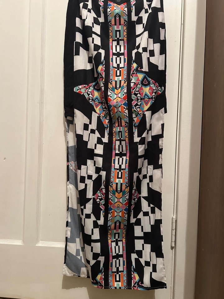 Seduce, maxi length skirt, size 6, worn once.