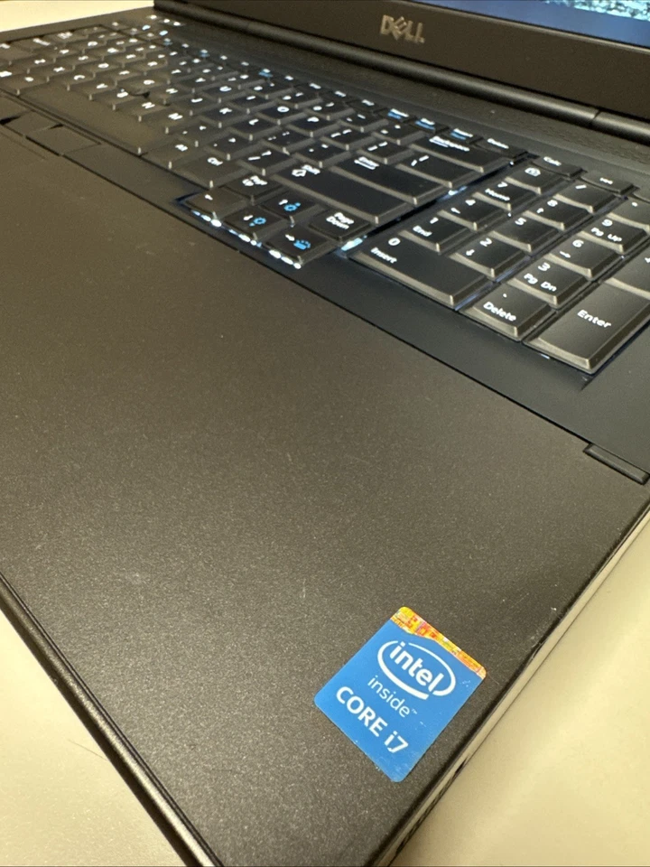 Dell Precision M6800 — i7-4910MQ • 32GB RAM • 256GB SSD + 1TB HD • NVIDIA K5100M - Image 2 of 4