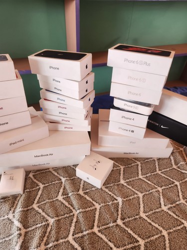 Lot of 27 Apple iPhone Boxes – Mixed Models – Manuals & Stickers Included – Read